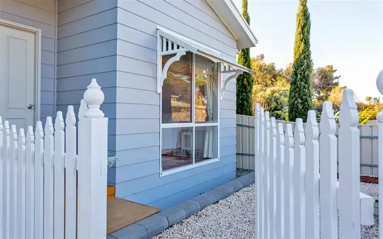 25b Russell Street, Encounter Bay SA 5211