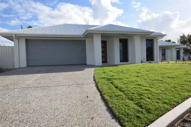 1/5 Tooringoor Close, Pelican Waters QLD 4551