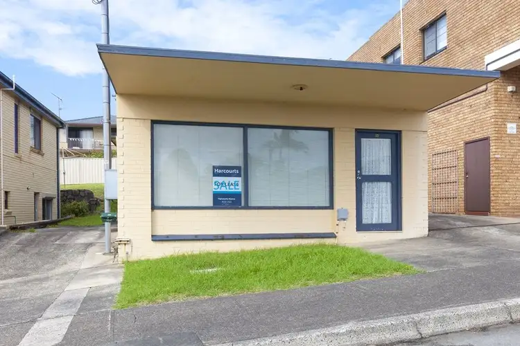 10 Tingira Crescent