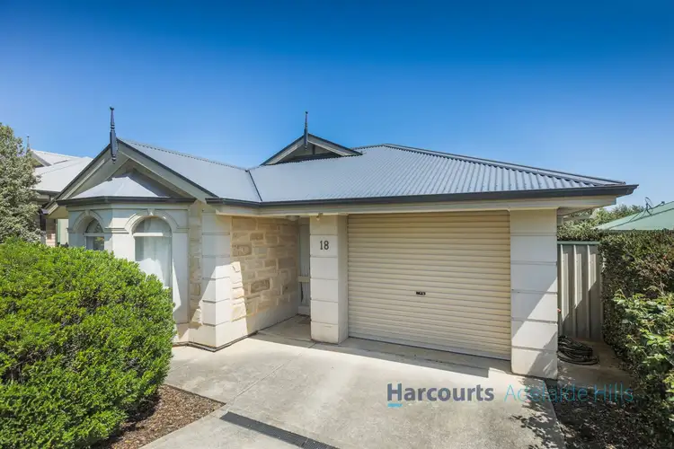 18 Margaret Court