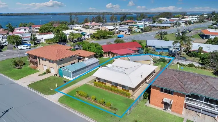 2 Gerrybell Street, Golden Beach QLD 4551