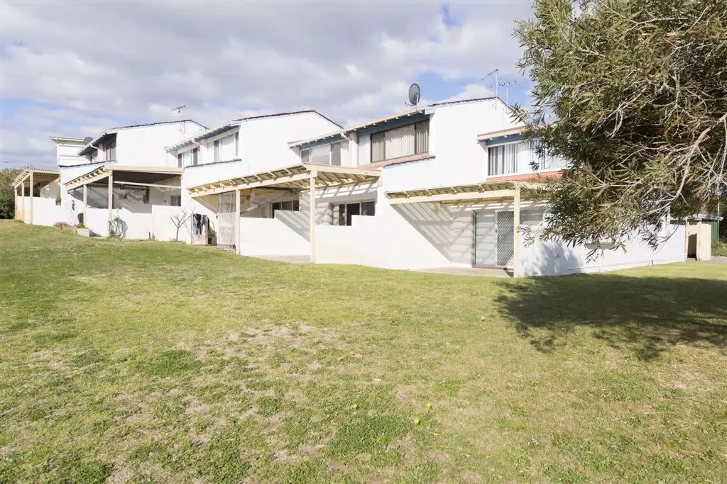Main view of Homely townhouse listing, 2/4-6 Gloucester Avenue, Shoalwater WA 6169