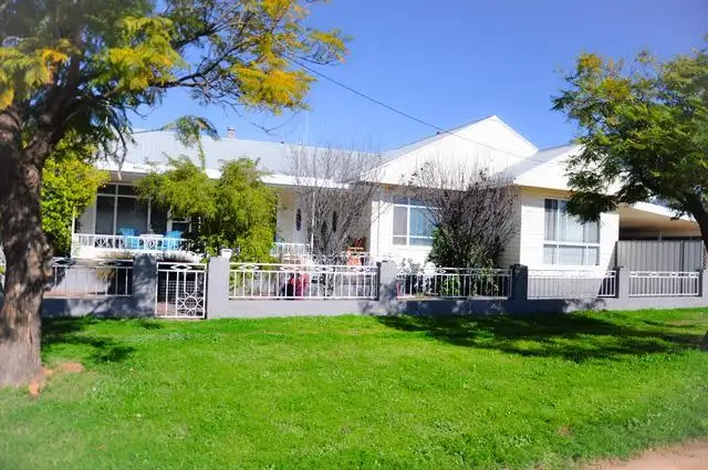 4 Louth Road, Cobar NSW 2835