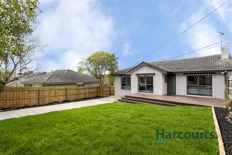 14 Holmes Road, Mooroolbark VIC 3138