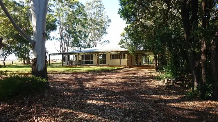1412 Gingin Brook Road Muckenburra, Gingin WA 6503
