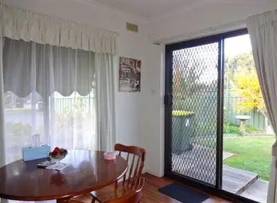 Sixth view of Homely house listing, 8 Hulme Drive, Wangaratta VIC