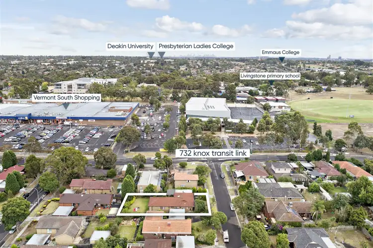 Fifth view of Homely house listing, 2 Pelham Drive, Vermont South VIC 3133