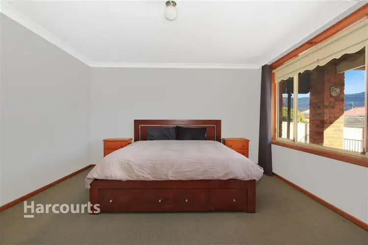 Fifth view of Homely house listing, 28 Lucas Drive, Horsley NSW 2530