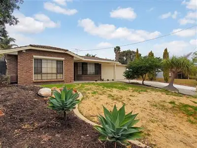 6 Gum Court, Yangebup WA 6164