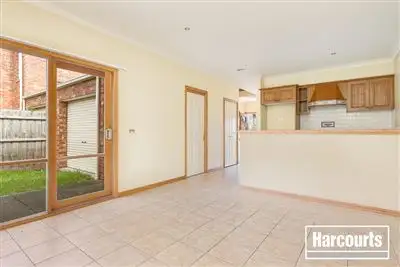 Fifth view of Homely townhouse listing, 9/8 Adelaide Close, Berwick VIC 3806