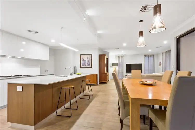 Sixth view of Homely house listing, 7 Cusack Way, Kardinya WA 6163