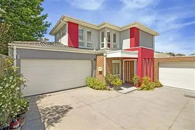Main view of Homely townhouse listing, 2/21 Stradella Avenue, Vermont South VIC 3133