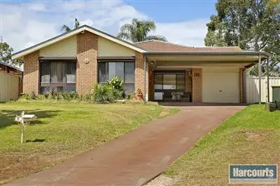 11 Jessica Place, Rosemeadow NSW 2560