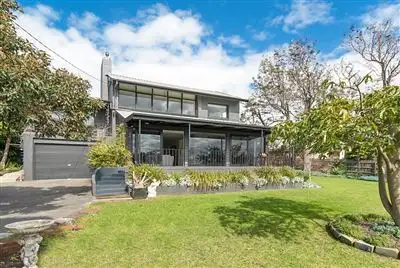 10 Finlayson Avenue, Mount Martha VIC 3934