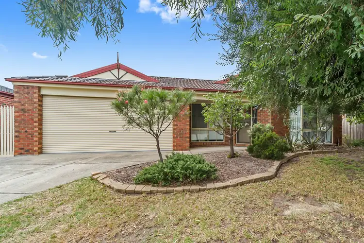 14 Captain Cook Close, Skye VIC 3977
