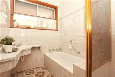 Sixth view of Homely house listing, 18 Kingsway Drive, Lalor VIC 3075