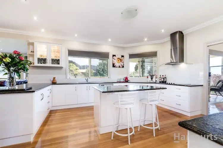 12 Oceanside Boulevard, Sulphur Creek TAS 7316