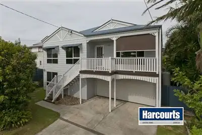 4 Regent Street, Wynnum West QLD