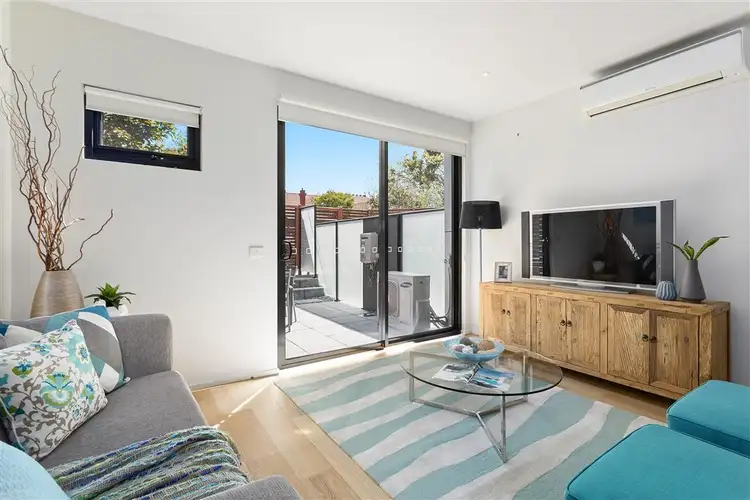 Main view of Homely townhouse listing, 4/10 Emily Street, Carnegie VIC 3163