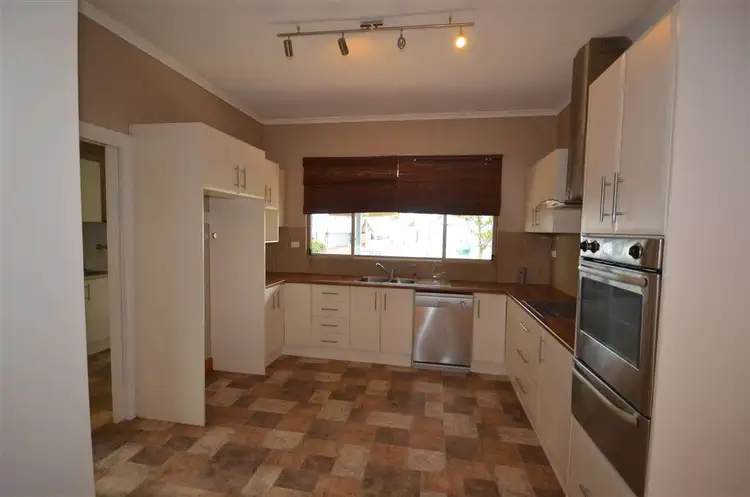 Fifth view of Homely house listing, 8 Joffre Avenue, Pinnaroo SA 5304