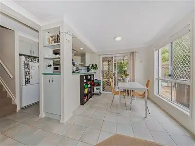 Fifth view of Homely townhouse listing, 2/16 Hill Crescent, Carina Heights QLD
