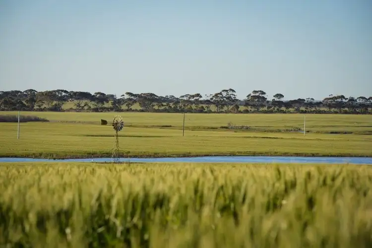 120 Orleans Bay Road, Esperance WA 6450