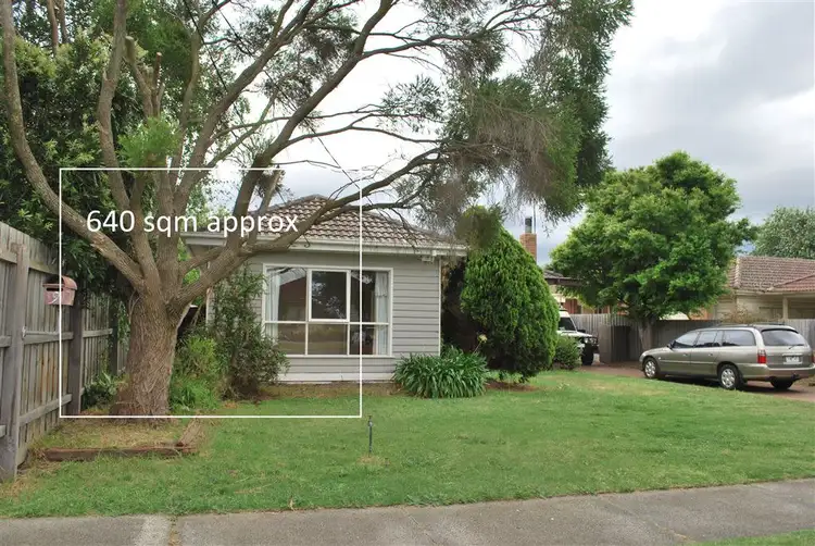 9 Wandoo Avenue, Clayton South VIC 3169