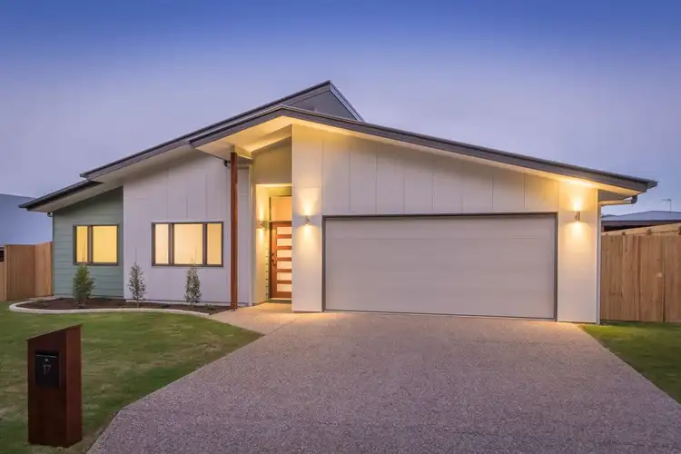 Second view of Homely house listing, 17 Lakefield Crescent, Beerwah QLD 4519