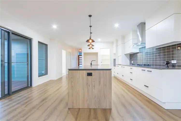 Fifth view of Homely house listing, 17 Lakefield Crescent, Beerwah QLD 4519