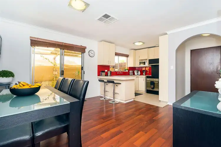 41 Southwell Cres, Hamilton Hill WA 6163