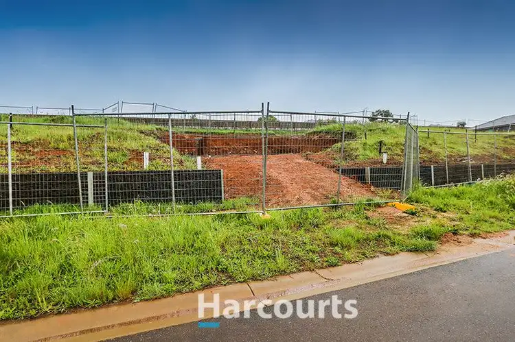 26 Leura Street, Drouin VIC 3818