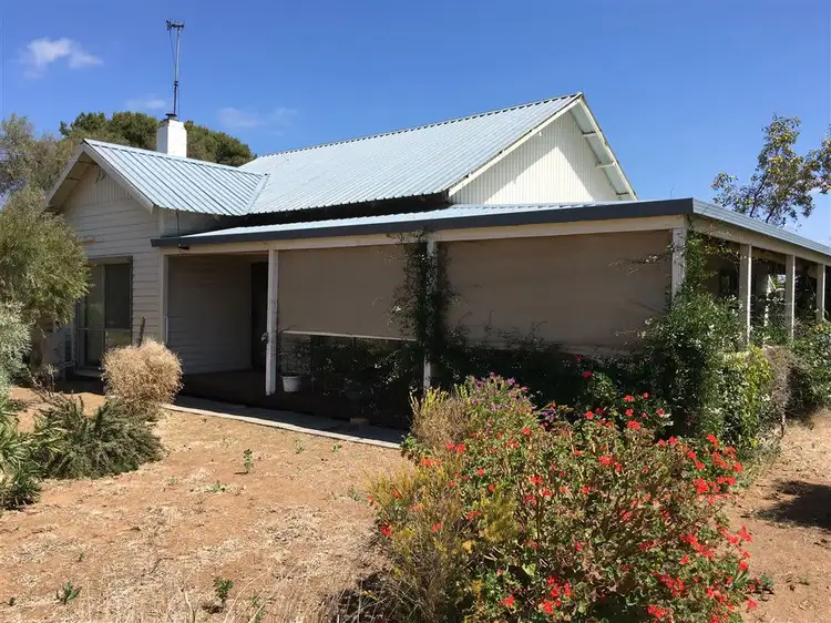2236 Borung Highway, Jeffcott North VIC 3525