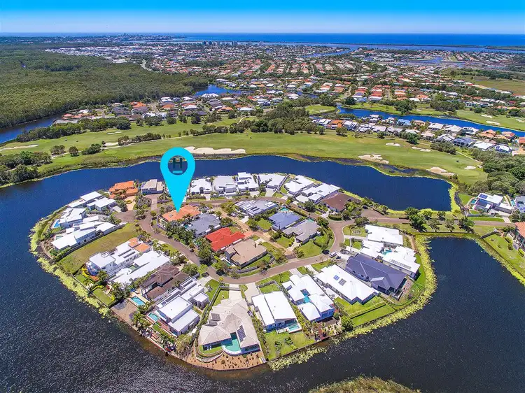 7 Olympic Lane, Pelican Waters QLD 4551