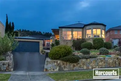 Second view of Homely house listing, 7 Sandilands Court, Narre Warren VIC