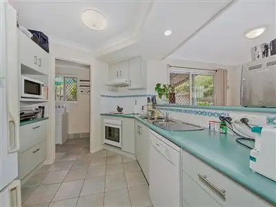 Sixth view of Homely townhouse listing, 2/16 Hill Crescent, Carina Heights QLD