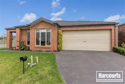 Second view of Homely house listing, 61 Broad Oak Drive, Cranbourne East VIC