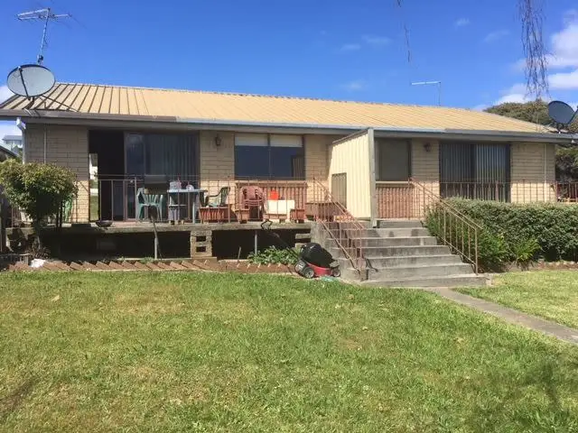 18 Napier Street, Beauty Point TAS 7270