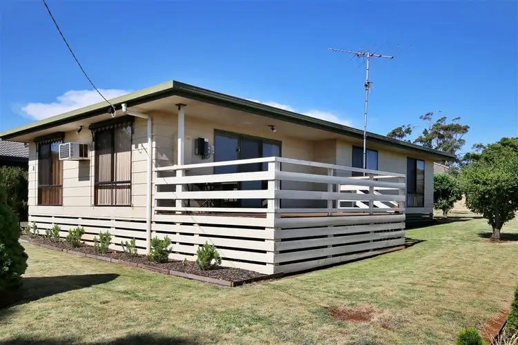 8 Gibson Street, Leongatha VIC 3953