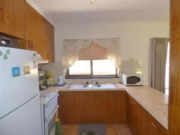 Sixth view of Homely unit listing, 2/18 Colla Court, Horsham VIC 3400