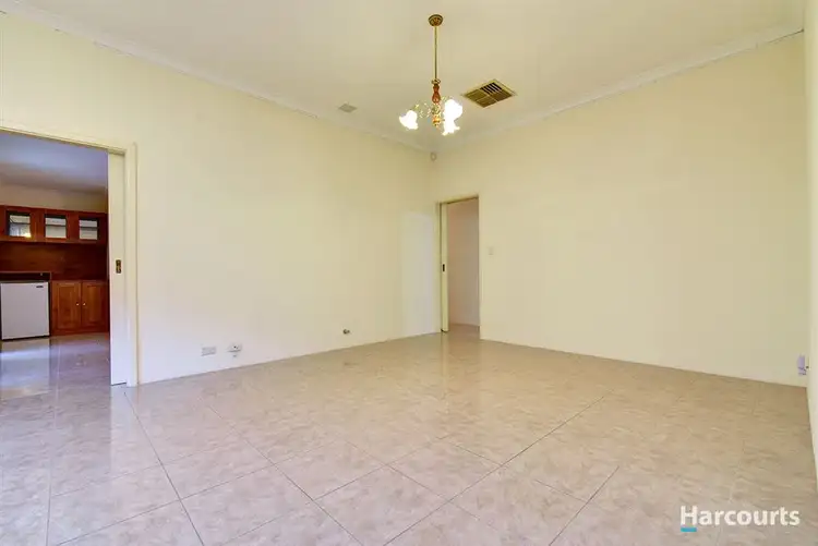 Fourth view of Homely house listing, 34 Whitmore Terrace, Heathridge WA 6027
