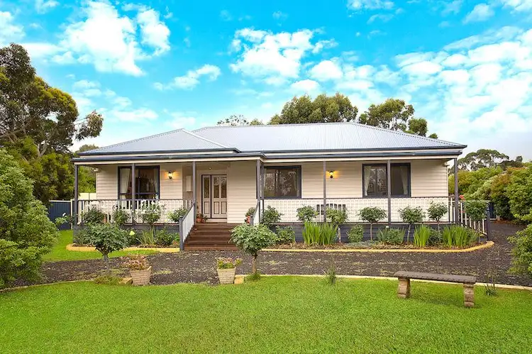 1 Berry Court, Hamilton VIC 3300
