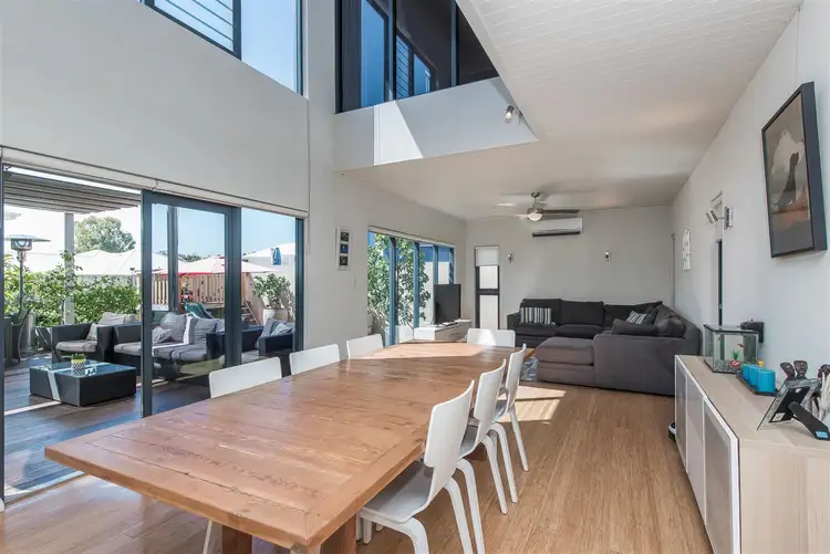 Second view of Homely house listing, 7 Glory Court, Karrinyup WA 6018