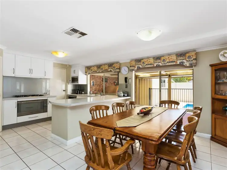 Fifth view of Homely house listing, 6 Luttrell Gardens, Beeliar WA 6164