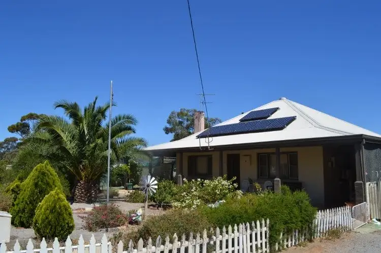 Second view of Homely house listing, 10 Thornton Avenue, Kellerberrin WA 6410