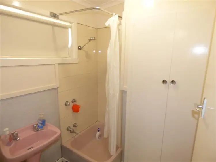 Fourth view of Homely block of units listing, 1-4/22 O'Connor Street, Horsham VIC 3400