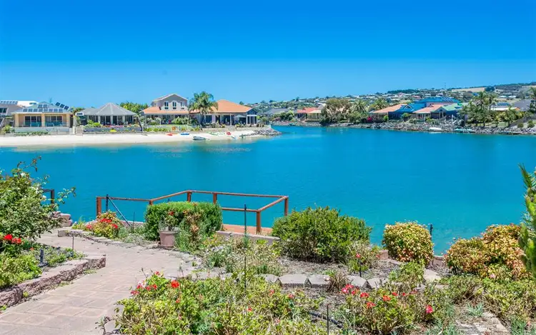 12 Lakeside Circuit, Encounter Bay SA 5211