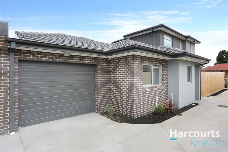 Main view of Homely unit listing, 2/19 Howell Street, Lalor VIC 3075