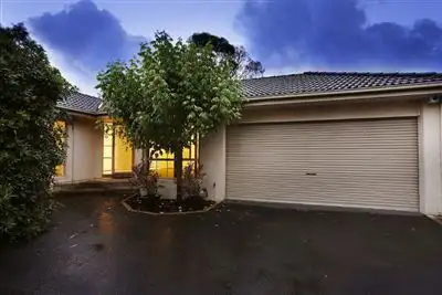 2/40 Sylphide Way, Wantirna South VIC