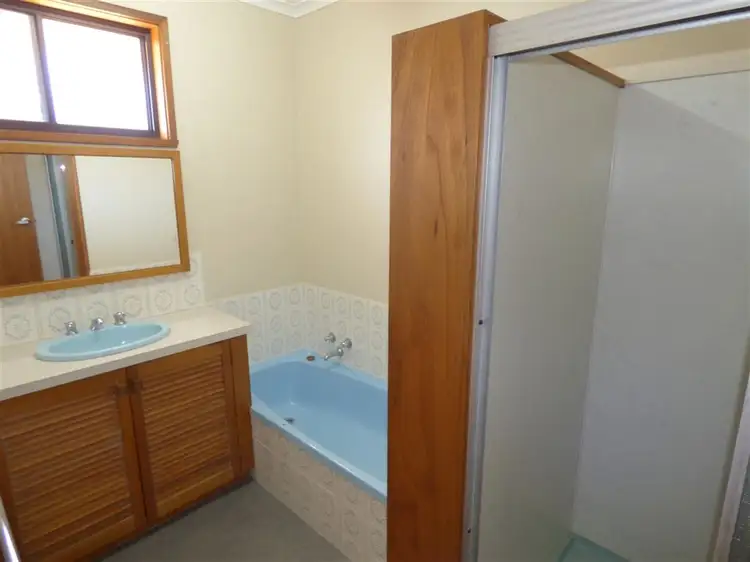 Sixth view of Homely unit listing, 8A Harriett Street, Horsham VIC 3400