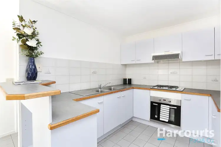 Fourth view of Homely unit listing, 2/62 Golf Links Drive, Mill Park VIC 3082